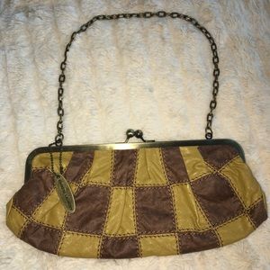 Chinese Laundry ADORABLE leather clutch purse.